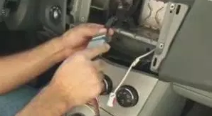 6-1. Connect the Seicane car stereo to your original car radio 's plugs.